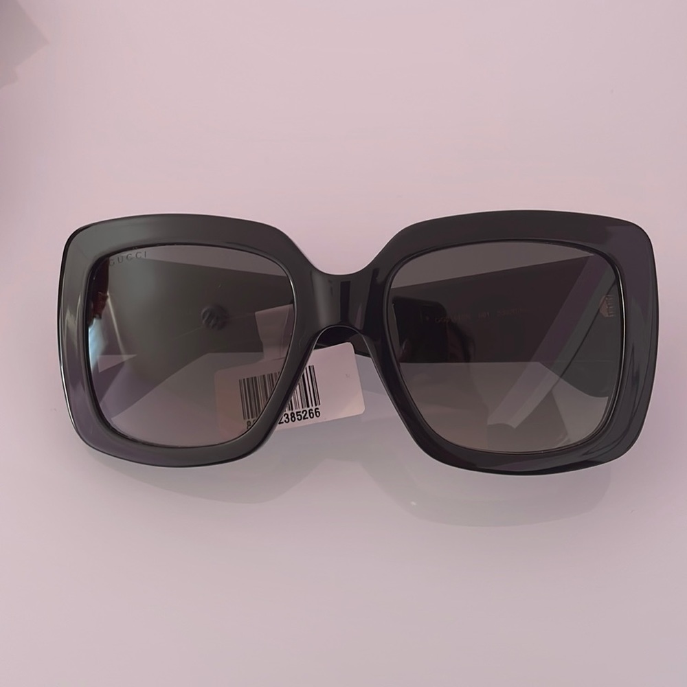 100% original Guccis Sunglass